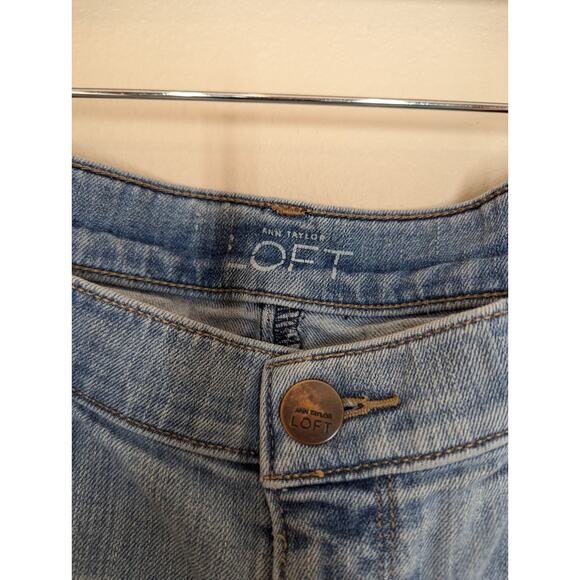 Loft Ann Taylor Modern Straight Jeans Womens Blue Denim Light Wash 31/29 - Picture 2 of 7